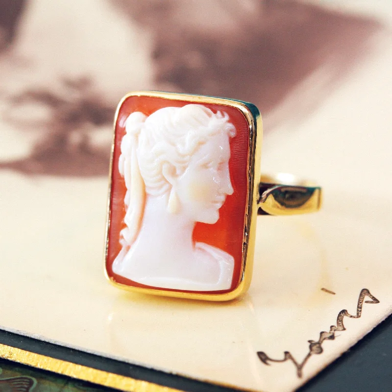 vintage-inspired rings for women -Vintage Grecian Goddess Shell Cameo Ring