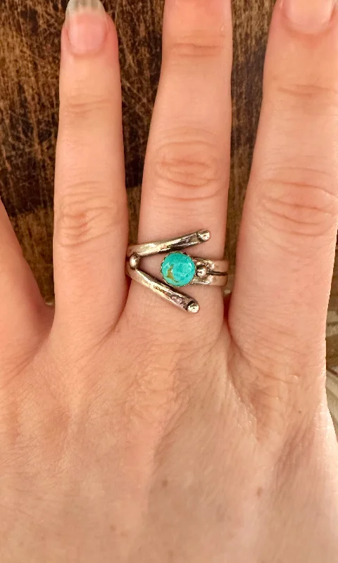 vintage-inspired rings for women -ADJUSTABLE TURQUOISE Ring