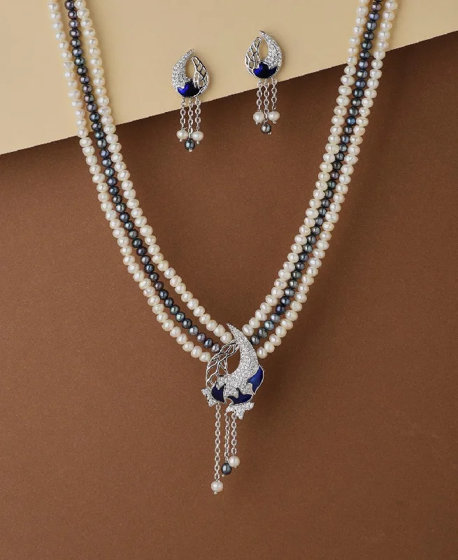 classic pearl necklaces for women -Gorgeous Stone Studded Pearl Necklace Set