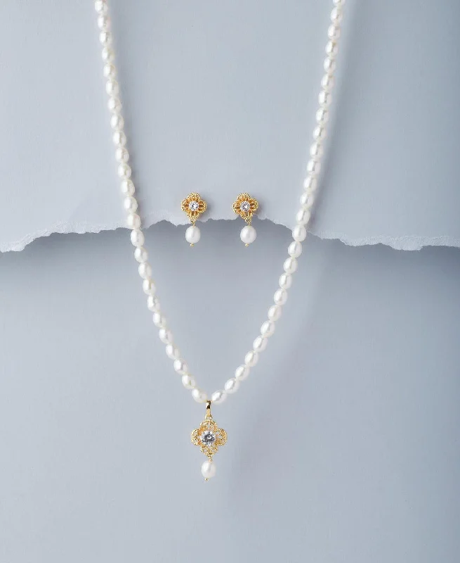 geometric necklaces for women -Floral Real Pearl Necklace Set