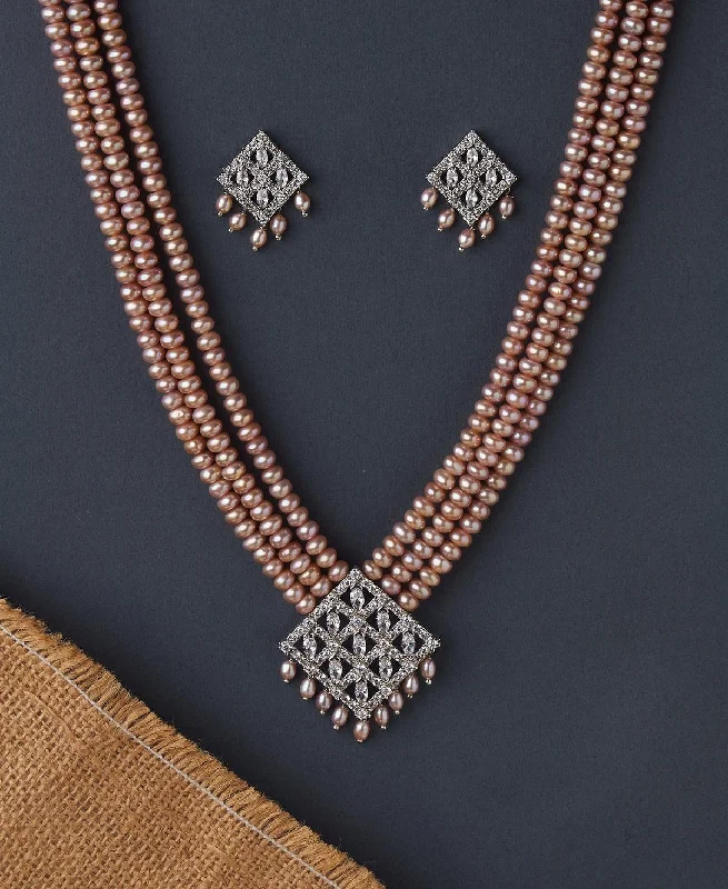 engraved necklaces for women -Gorgeous Stone Studded Pearl Necklace Set