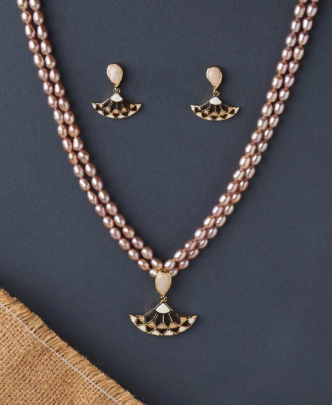 classic silver chains for women -Pretty Enamel Pearl Necklace Set