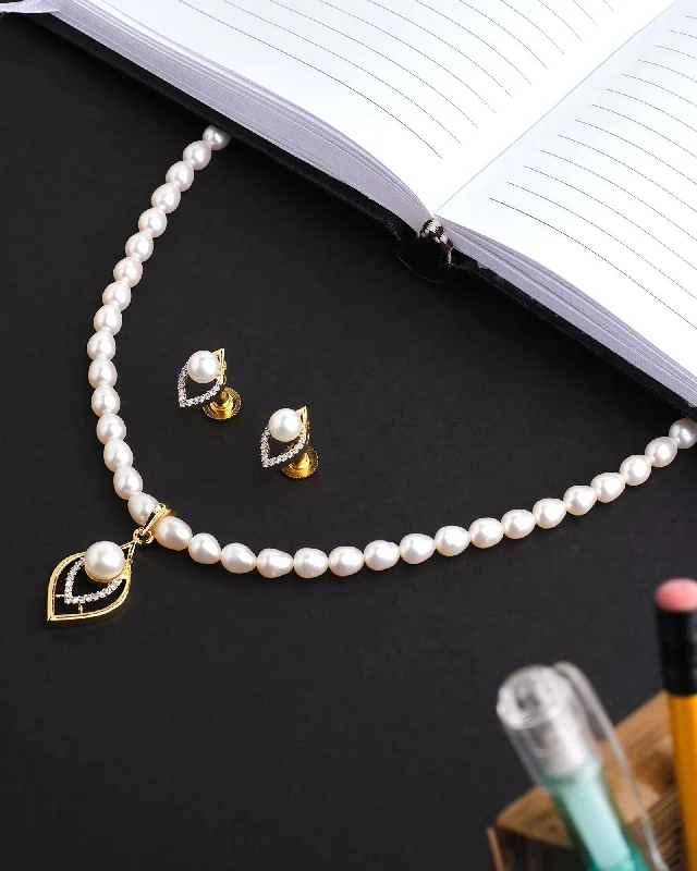 initial necklaces for women -Hues of Ringlets Pearl Necklace Set