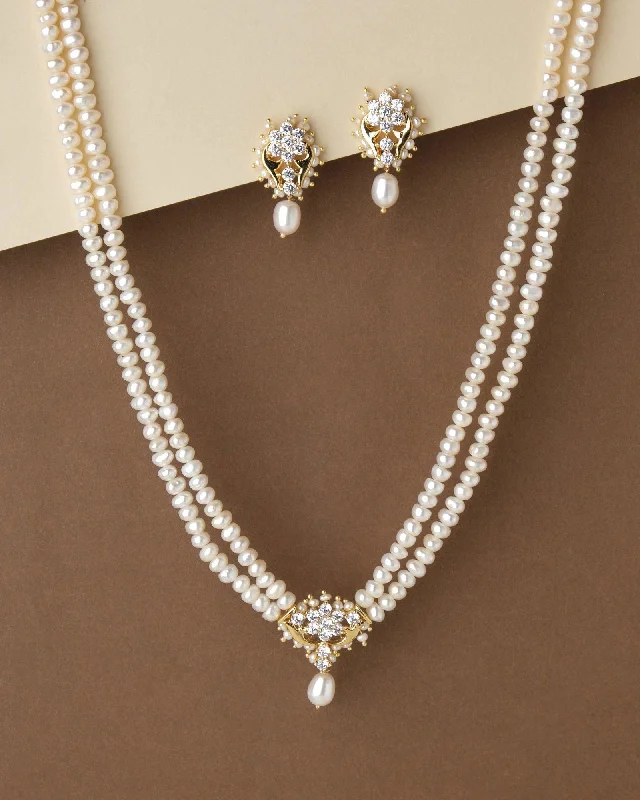 two-tone necklaces for women -Floral Pearl Necklace Set