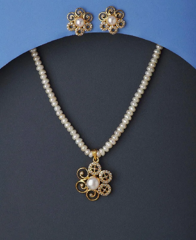 antique lockets for women -Floral Real Pearl Necklace Set