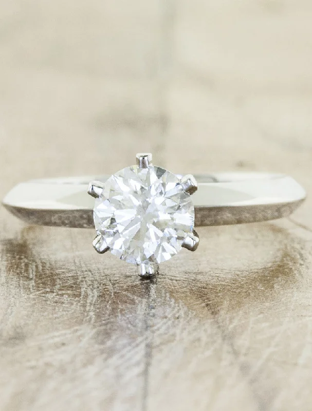 royal engagement rings for women -Rasa