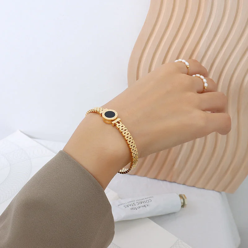 Z118 Gold Bracelet