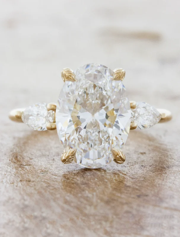 classic engagement rings for women -Elle - Lab Grown Diamonds