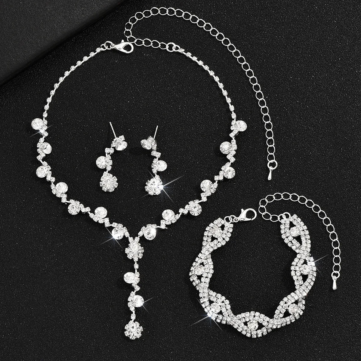 483 746 Silver and White Three-Piece Set