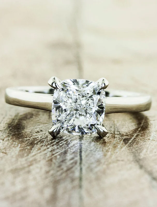 classic engagement rings for women -Melvidina