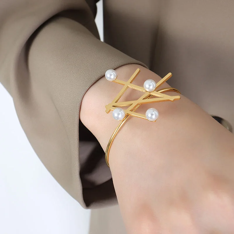 Z205-Gold Bracelet