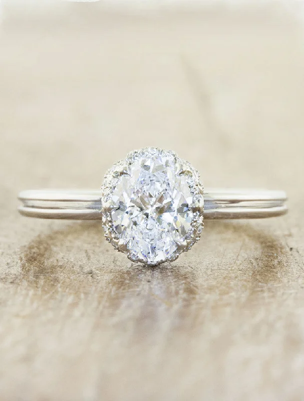 antique engagement rings for women -Carmena